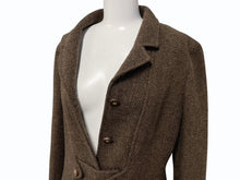 Load image into Gallery viewer, CHANEL シャネル ロングコート P08179V04978 サイズ38 ココマーク ブラウン ツイード ウール フランス製 美品 中古 4b004793