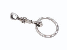 Load image into Gallery viewer, 極美品 CHROME HEARTS クロムハーツ EWLP NTFL ベイビーファットクロス アイウェアループ ペンダントトップ 重量約10.9g シルバー 中古 4b004814