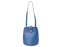 Load image into Gallery viewer, LOUIS VUITTON ルイヴィトン クリュニー ショルダーバッグ M52255 エピ レザー ブルー ゴールド金具 美品 中古 4b004818