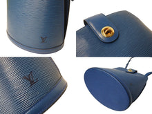 Load image into Gallery viewer, LOUIS VUITTON ルイヴィトン クリュニー ショルダーバッグ M52255 エピ レザー ブルー ゴールド金具 美品 中古 4b004818