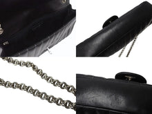 Load image into Gallery viewer, CHANEL シャネル マドモアゼル ダブルフラップ チェーンショルダーバッグ 10番台 ラムスキン ブラック シルバー金具 美品 中古 4b004827