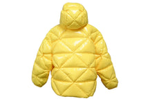 画像をギャラリービューアに読み込む, PRADA プラダ 21AW キルティング ナイロンダウンジャケット 291952 サイズ42 ロゴプリント イエロー 美品 中古 4b004841
