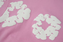 Load image into Gallery viewer, 新品未使用 DENIM TEARS デニムティアーズ THE COTTON WREATH コットンリース フーディー サイズL ライトピンク 中古 4b004847