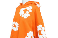 Load image into Gallery viewer, 新品未使用 DENIM TEARS デニムティアーズ THE COTTON WREATH コットンリース フーディー 0F28883E サイズXL オレンジ 中古 4b004848