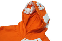 Load image into Gallery viewer, 新品未使用 DENIM TEARS デニムティアーズ THE COTTON WREATH コットンリース フーディー 0F28883E サイズXL オレンジ 中古 4b004848
