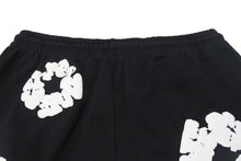 Load image into Gallery viewer, 新品未使用 DENIM TEARS デニムティアーズ THE COTTON WREATH コットンリース スウェットパンツ DT29834 サイズXXL ブラック 中古 4b004850
