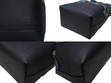 Load image into Gallery viewer, 新品同様品 LOUISVUITTON ルイヴィトン NIGO ジャパニーズクルーザー ハンドバッグ M45970 デニム トリヨン インディゴ 中古 4b004867