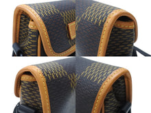 Load image into Gallery viewer, LOUIS VUITTON ルイヴィトン アマゾン メッセンジャーショルダーバッグ N40357 ダミエジャイアント NIGO LVスクエアード 美品 中古 4b004889