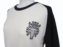 Load image into Gallery viewer, CHROME HEARTS クロムハーツ Old Vine Dagger LS Tee オールドモデル ヴァインダガー ラグラン長袖Tシャツ ホワイト ブラック 美品 中古 4b004900