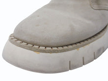 Load image into Gallery viewer, LOUIS VUITTON ルイヴィトン 22AW LVスクエアライン アンクル スエードブーツ 1AANRV BM0292 ベージュ サイズ10 美品 中古 4b004910