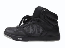 Load image into Gallery viewer, 極美品 Dior ディオール B27 オブリーク ギャラクシー ハイカットスニーカー CDロゴ レザー ブラック サイズ44 中古 4b004911