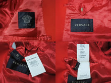 画像をギャラリービューアに読み込む, VERSACE ヴェルサーチ テーラードジャケット ラナウール レッド サイズ50 ゴールド金具 美品 中古 4b004928