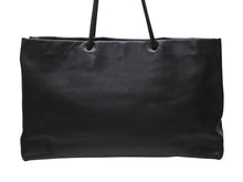 Load image into Gallery viewer, CHANEL シャネル エッセンシャルトート トートバッグ A46882 12番台 ココマーク レザー ブラック シルバー金具 美品 中古 4b004989