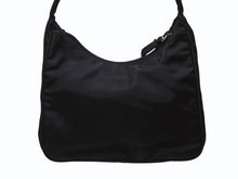 画像をギャラリービューアに読み込む, PRADA プラダ ホーボー ワンショルダーバッグ MV515 トライアングルロゴ ナイロン ブラック 美品 中古 4b004994