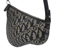 画像をギャラリービューアに読み込む, ChristianDior クリスチャンディオール サドルポーチ ワンショルダーバッグ MC 1002 トロッター エンボスロゴ ブラック 美品 中古 4b005000