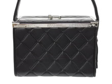 Load image into Gallery viewer, CHANEL シャネル バニティバッグ ハンドバッグ 4番台 ココマーク ラムスキン キルティング ブラック シルバー金具 美品 中古 4b005011