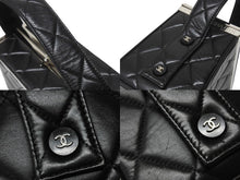 Load image into Gallery viewer, CHANEL シャネル バニティバッグ ハンドバッグ 4番台 ココマーク ラムスキン キルティング ブラック シルバー金具 美品 中古 4b005011