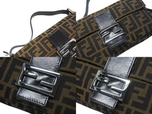 画像をギャラリービューアに読み込む, FENDI フェンディ マンマバケット ワンショルダーバッグ 26424 ズッカ柄 キャンバス レザー ブラウン シルバー金具 美品 中古 4b005922