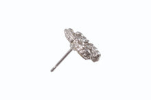 Load image into Gallery viewer, 極美品 CHANEL シャネル ココマーク ピアス 両耳 アクセサリー A12V刻印 2.5g メタル ラインストーン シルバー 中古 4b005025