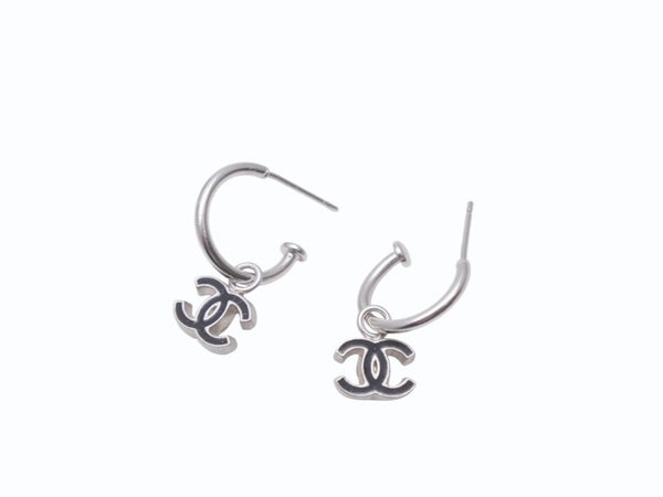 極美品 CHANEL シャネル ココマーク ピアス 両耳 フープ ぶら下がり 08P刻印 2.9g メタル シルバー 中古 4b005026