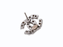 Load image into Gallery viewer, CHANEL シャネル ココマーク ピアス 重量約3.4g 03A刻印 ラインストーン メタル シルバー クリア 両耳用 美品 中古 4b005031