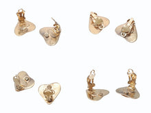 Load image into Gallery viewer, CHANEL シャネル ココマーク ハート イヤリング 両耳 アクセサリー 93P刻印 18g GP ゴールド 中古 44b005032