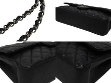 Load image into Gallery viewer, CHANEL シャネル マトラッセ25 チェーンショルダーバッグ ココマーク 21番台 キャビアスキン ブラック シルバー金具 美品 中古 4b005040