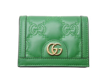 画像をギャラリービューアに読み込む, 新品未使用 GUCCI グッチ GGマトラッセ 二つ折り財布 723786 UM8IG 3219 GGマトラッセレザー グリーン ゴールド金具 中古 4b005047