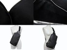 画像をギャラリービューアに読み込む, LOUIS VUITTON ルイヴィトン タイガ アヴェニュー スリングバッグ ボディバッグ M30443 ブラック シルバー金具 美品 中古 4b005050