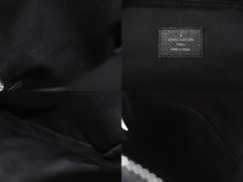 画像をギャラリービューアに読み込む, LOUIS VUITTON ルイヴィトン タイガ アヴェニュー スリングバッグ ボディバッグ M30443 ブラック シルバー金具 美品 中古 4b005050