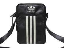 画像をギャラリービューアに読み込む, BALENCIAGA × adidas バレンシアガ アディダス コラボ スモール クロスボディ ショルダーバッグ ブラック ラムスキン ロゴ 721850 美品 中古 4b005060
