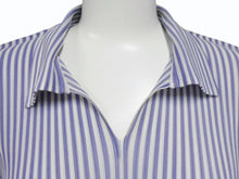 Load image into Gallery viewer, PLEATS PLEASE プリーツプリーズ イッセイミヤケ プリーツ ストライプ ブラウス PP51FK314 ブルー ホワイト サイズ3 美品 中古 4b005078