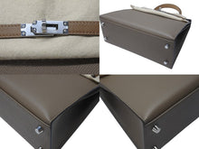 Load image into Gallery viewer, 未使用 HERMES エルメス KELLY ケリートリコロール25 外縫い 2WAYハンドバッグ ヴォーエプソン トープ アルザン ビスキュイ シルバー金具 U刻印 中古 4b005109