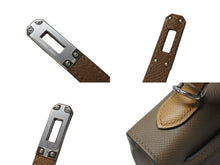 Load image into Gallery viewer, 未使用 HERMES エルメス KELLY ケリートリコロール25 外縫い 2WAYハンドバッグ ヴォーエプソン トープ アルザン ビスキュイ シルバー金具 U刻印 中古 4b005109
