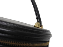 Load image into Gallery viewer, LOUIS VUITTON ルイヴィトン カンヌ エピ ノワール ハンドバッグ M48032 エピレザー ブラック ゴールド金具 美品 中古 4b005128