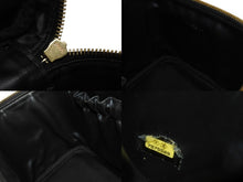 Load image into Gallery viewer, 極美品 CHANEL シャネル ハンドバッグ バニティバッグ ココマーク 7番台 キャビアスキン ブラック ゴールド金具 中古 4b005141