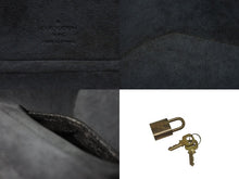 Load image into Gallery viewer, LOUIS VUITTON ルイヴィトン カンヌ エピ ノワール ハンドバッグ M48032 エピレザー ブラック ゴールド金具 美品 中古 4b005142