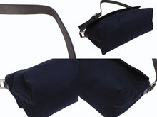 画像をギャラリービューアに読み込む, FENDI フェンディ ワンショルダーバッグ 16070 キャンバス レザー ネイビー シルバー金具 イタリア製 美品 中古 4b005150