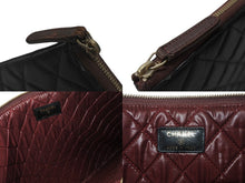 Load image into Gallery viewer, CHANEL シャネル クラッチバッグ ポーチ マトラッセ キルティング 20番台 A82045 レザー ブラック 美品 中古 4b005152