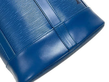 画像をギャラリービューアに読み込む, LOUIS VUITTON ルイヴィトン ショルダーバッグ ランドネGM M43085 ゴールド金具 ブルー エピレザー 美品 中古 4b005154