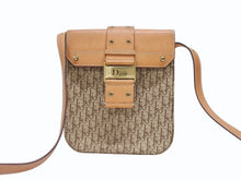 画像をギャラリービューアに読み込む, Christian Dior クリスチャンディオール トロッター ショルダーバッグ キャンバス レザー ブラウン 美品 中古 4b005155