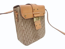 画像をギャラリービューアに読み込む, Christian Dior クリスチャンディオール トロッター ショルダーバッグ キャンバス レザー ブラウン 美品 中古 4b005155