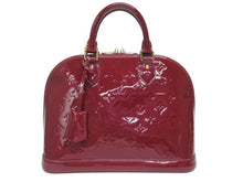 Load image into Gallery viewer, LOUIS VUITTON ルイヴィトン モノグラム ヴェルニ アルマPM ハンドバッグ パテント M90096 レッド系 ロゴ ゴールド金具 美品 中古 4b005156