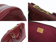 Load image into Gallery viewer, LOUIS VUITTON ルイヴィトン モノグラム ヴェルニ アルマPM ハンドバッグ パテント M90096 レッド系 ロゴ ゴールド金具 美品 中古 4b005156