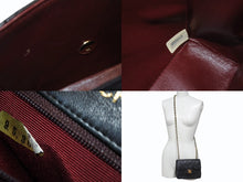 Load image into Gallery viewer, CHANEL シャネル ミニマトラッセ17 Sフラップ Sチェーンショルダーバッグ 0番台 ラムスキン ココマーク ブラック 美品 中古 4b005163