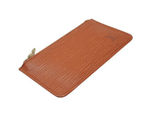 Load image into Gallery viewer, LOUIS VUITTON ルイヴィトン エピ ポシェットクレ コインケース M63808 ブラウン ゴールド金具 美品 中古 4b005190