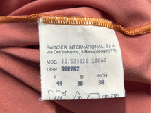 画像をギャラリービューアに読み込む, 極美品 FENDI フェンディ タンクトップ ノースリーブ 523826 サイズ44 ロゴパッチ ポリアミド エラスタン オレンジ 中古 4b005197