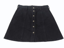 Load image into Gallery viewer, CHROME HEARTS クロムハーツ デニムスカート サイズM クロスボールボタン シルバ−925 ブラック 美品 中古 4b005222