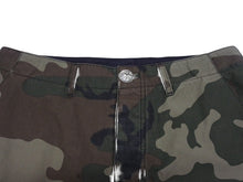 Load image into Gallery viewer, 新品未使用 CHROME HEARTS クロムハーツ Devil Dog Shorts デビルドッグショーツ サイズ33 CHクロスパッチ カモフラ 中古 4b003719