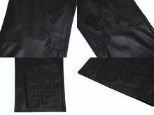Load image into Gallery viewer, 新品未使用 CHROME HEARTS クロムハーツ キッズ フレアニーレザーパンツ サイズ10Y セメタリークロスパッチ ブラック 中古 4b005240